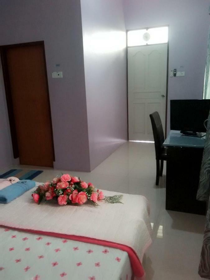 Penginapan Mycj - Roomstay Kuala Terengganu Exterior photo